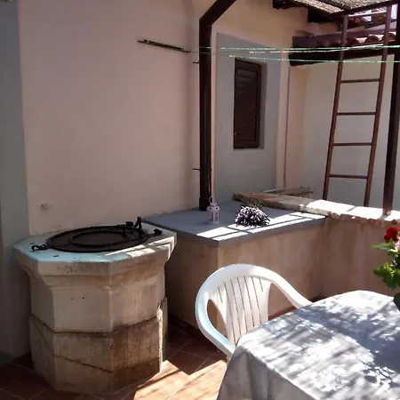 Chalet Kuca Za Odmor Marina